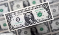 پیش بینی قیمت دلار در سال ۱۴۰۴ با سیگنال ترامپ