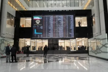 صعود پر قدرت بورس با درخشش «خساپا»