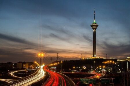 اخبار تهران|تخفیف ویژه بازدید از برج میلاد برای دانشجویان/تحقق ساخت 15 بازار تره بار جدید در محلات پایتخت