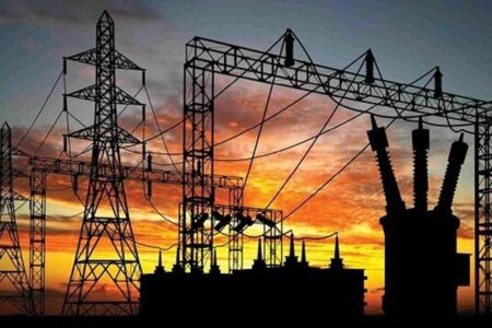 برق برای صنایع گران می‌شود/ افزایش عوارض برق مصرف مازاد در لایحه سال آینده