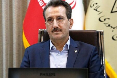 فعالیت ۱۰۴ کشتی ایرانی در دریای خزر| صف ۲۰ کشتی کالای اساسی در بندر امام (ره) برای تخلیه
