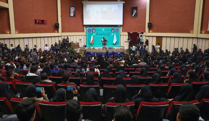 قانون تثبیت قیمتها ریشه ناترازی ۳۰ هزار مگاواتی برق در کشور است مهاجرانی: قانون تثبیت قیمتها ریشه ناترازی ۳۰ مگاواتی برق در کشور است