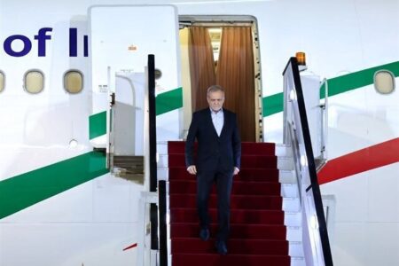 پزشکیان وارد تهران شد