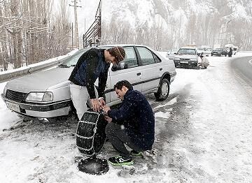 برف کدام محورها را مسدود کرد| هشدار به رانندگان در این مسیرها