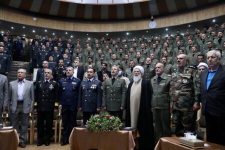برگزاری آیین دانش‌آموختگی دانشجویان مدیریت دفاعی دافوس ارتش
