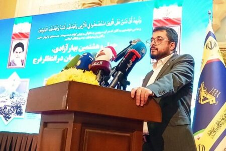 سفیر یمن: وظیفه ما حفظ انقلاب و پاسداری از آرمان‌های آن است