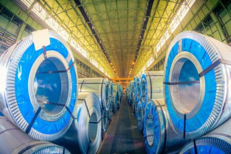 عرضه فولاد مبارکه در بازار سرمایه چگونه توسعه نظام مالی کشور را متحول کرد