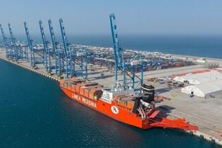 اختلال در انتقال منابع ارزی ایران از دوبی / ایران به دنبال جایگزین مناسب برای امارات است؟