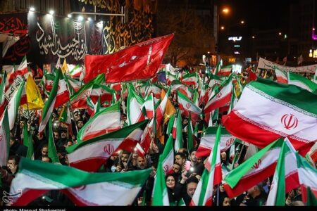 اعلام حمایت تا پای جان از رزمندگان پای لانچر