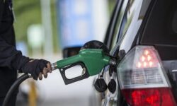 تاثیر حمله آمریکا به ایران در قیمت سوخت / قیمت بنزین در این کشورها بیش از ۱۰۰ درصد افزایش یافت