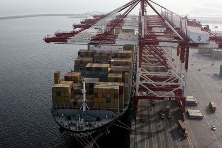 تردد کالا در مرزهای زمینی به شکل محدودتر در جریان است