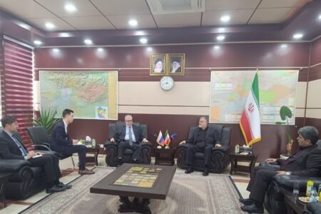 تهران با وجود 600 حمله، پابرجا و فعال است