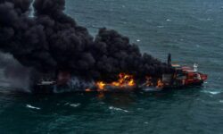 فوری/ یک کشتی کانتینری هدف حمله قرار گرفت