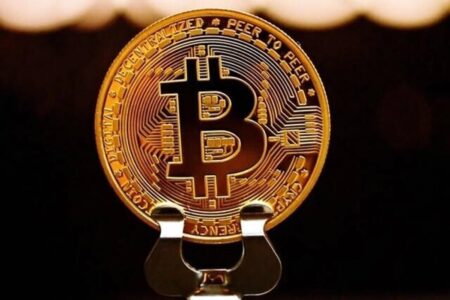 قیمت بیت‌کوین، اتریوم، تتر و رمزارزهای معروف جهان امروز ۷ اردیبهشت ۱۴۰۵