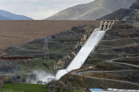 یکی دیگر از سدهای کشور سرریز شد