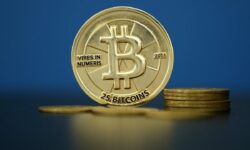 آخرین وضعیت بازار رمزارزها در جهان / جزئیات ارائه وام با پشتوانه بیتکوین اعلام شد