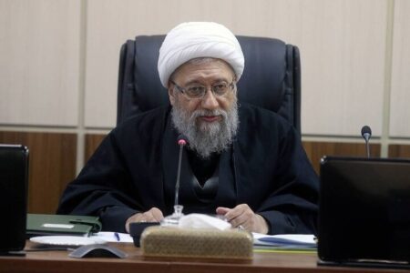 آملی لاریجانی: دشمن در صف‌آرایی مستقیم به زانو درآمده است