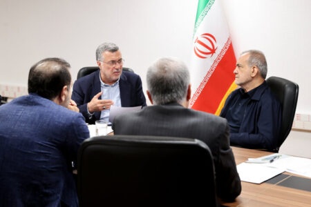 جلسه بررسی برنامه‌های تأمین دارو و تجهیزات پزشکی در سال 1405 برگزار شد