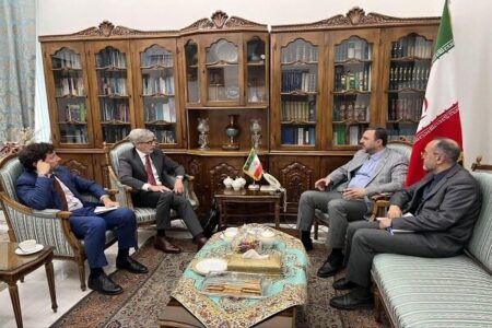 دیدار غریبآبادی با معاون وزیر خارجه نروژ و سفیر فرانسه
