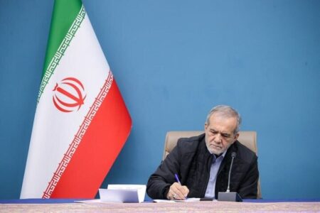پزشکیان: شهدای پرواز اردیبهشت نماد خدمت بی‌منت به ایران بودند
