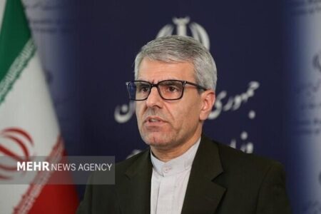 بقائی: هیچ وقت نباید خسته شویم