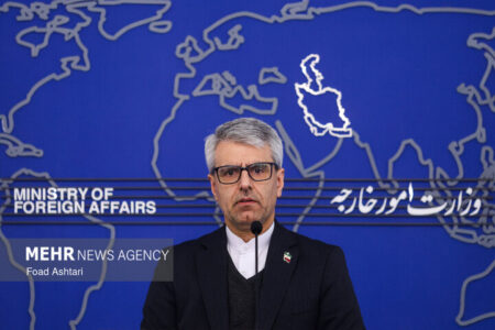 بقایی: آن که از آشوب نردبان می‌سازد، خود نخستین زندانی آشوب خواهد شد