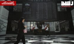 خروج ۶.۵ همت پول حقیقی از بورس | عقبگرد شاخص کل در نخستین روز تابستان
