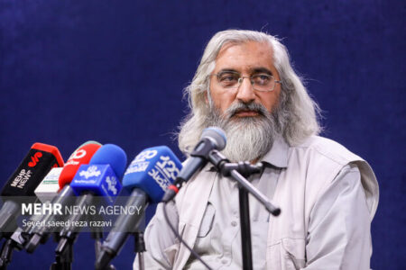 دانشمندان هستهای با وجود محدودیت و ترور به بالاترین سطوح علمی رسیدند