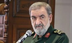 سرلشکر رضایی: پاسخ هر شلیکی، رگباری از موشک و پهپاد است