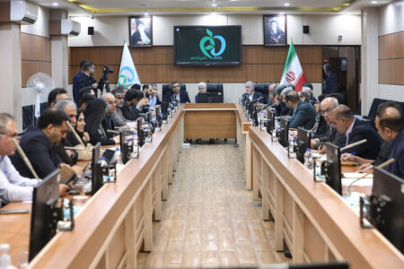 شهریاری: از همه ظرفیتهای مجلس برای رفع مشکلات دارویی استفاده میکنیم