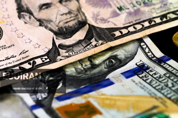 قیمت دلار امروز دوشنبه 18خرداد/ کاهش قیمت + جدول