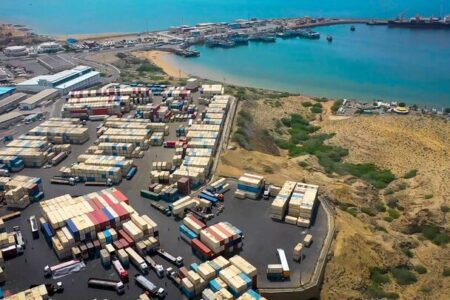 فعالیت بنادر شهرستان با وجود شرایط جنگی تداوم دارد