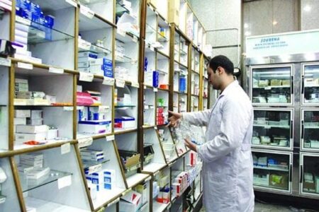 مطالبات داروخانهها به ۵۰ همت رسید؛ تأخیر بیمهها از ۶ ماه عبور کرد