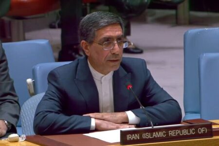 هدف قرار دادن عامدانه دو شناور ایرانی از سوی آمریکا جنایت جنگی است