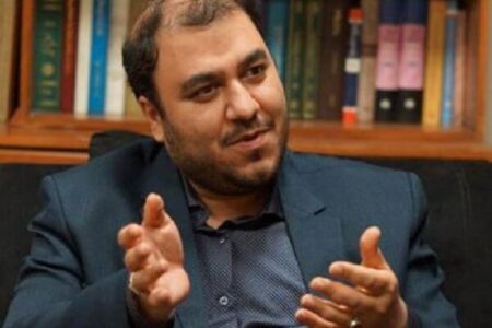 خجستهپور: گره محاصره دریایی با راه حل نظامی برطرف میشود