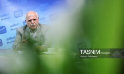رئیس اتاق اصناف: برای تنظیم بازار، نرخ ارز را 6 ماه تثبیت کنید