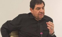 مخبر: تنگه هرمز ایرانی میماند