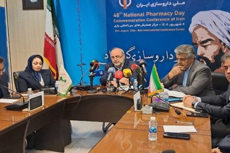 کلانتری: کمبودهای دارویی ربطی به جنگ ندارد