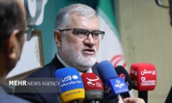 ۱۲۰۰مدرسه و ۷۰۰ مسجد در استان تهران به سامانههای خورشیدی مجهز می شوند