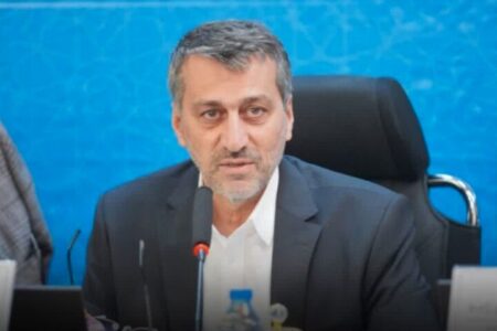 آبادان نگین درخشان ایران است