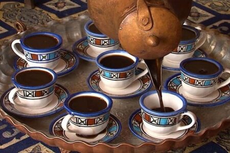 تاثیر کافئین برای همه یکسان نیست