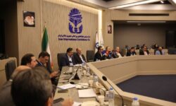 کالاها و کانتینرهای متوقف شده بندر کراچی بزودی جا به جا می شوند